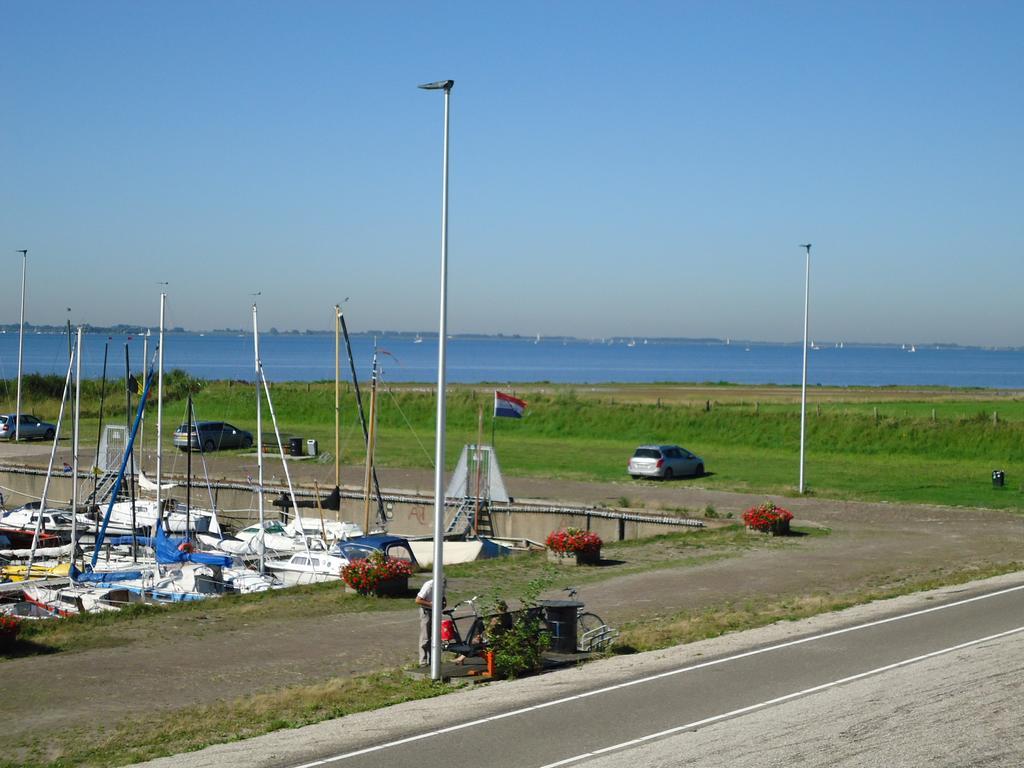 Huize Polderzicht Aan Het Grevelingenmeer Battenoord Exterior foto